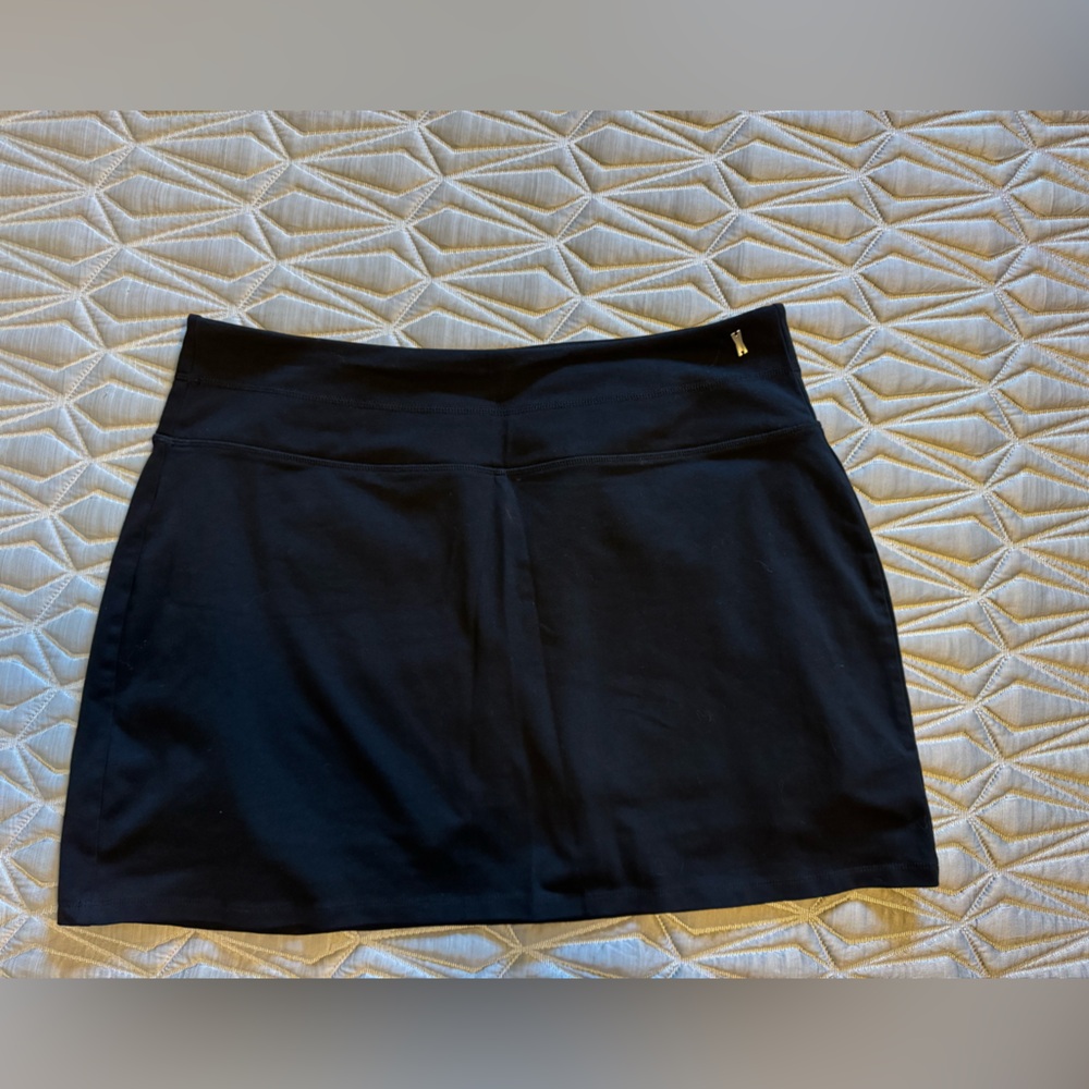 Women's Black Skort from TEEZHER